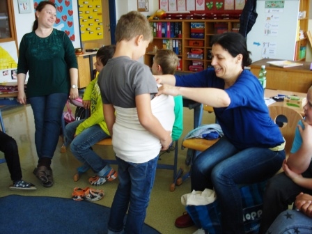 Besuch einer Hebamme in der 3a-Klasse