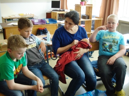 Besuch einer Hebamme in der 3a-Klasse