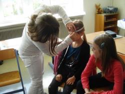 Besuch einer Hebamme in der 3a-Klasse