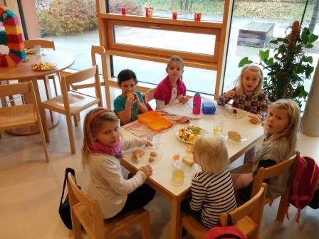 1a und 1b im Kindergarten