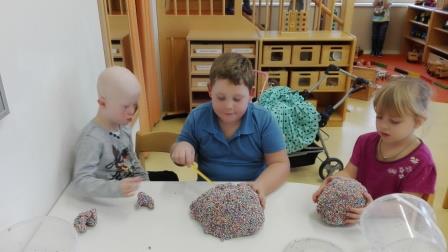 1a und 1b im Kindergarten